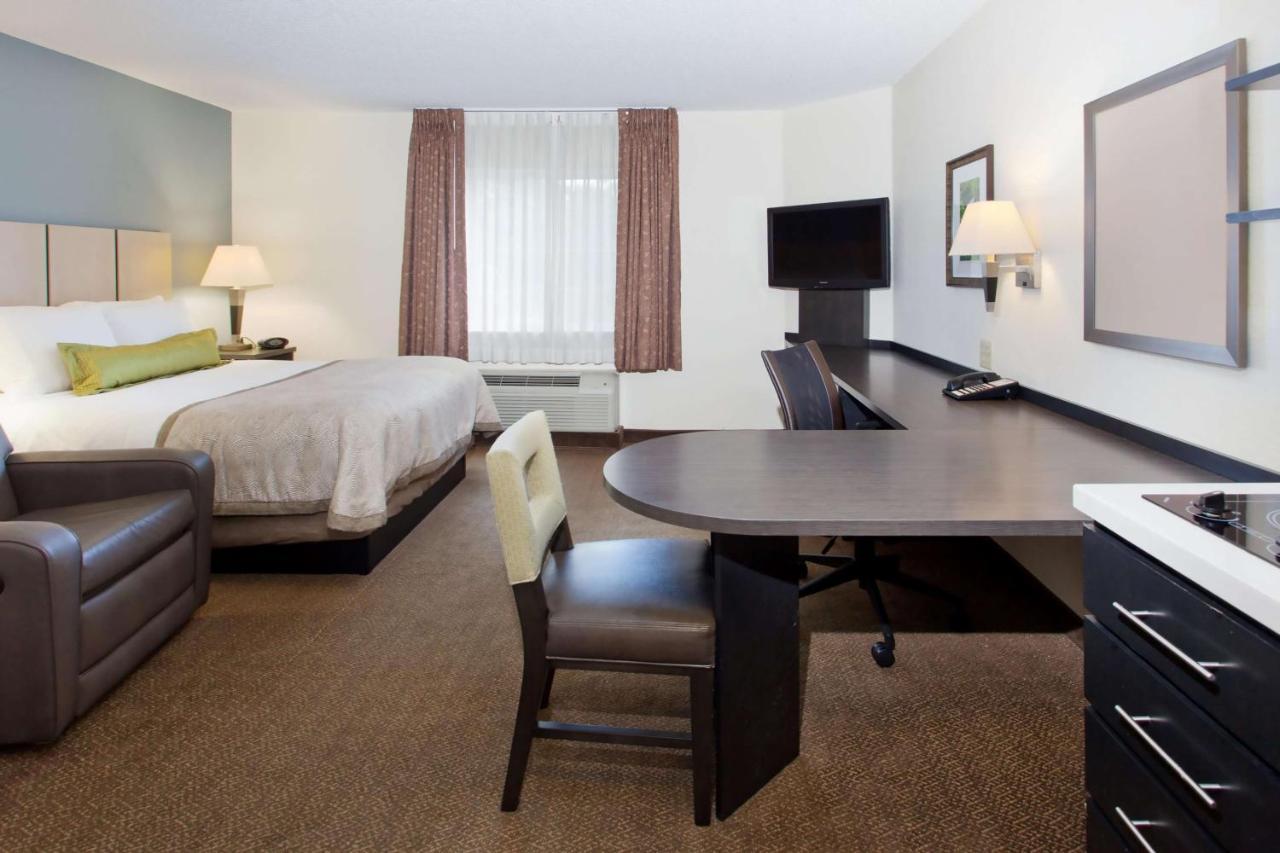 Hotel Sonesta Simply Detroit 3*